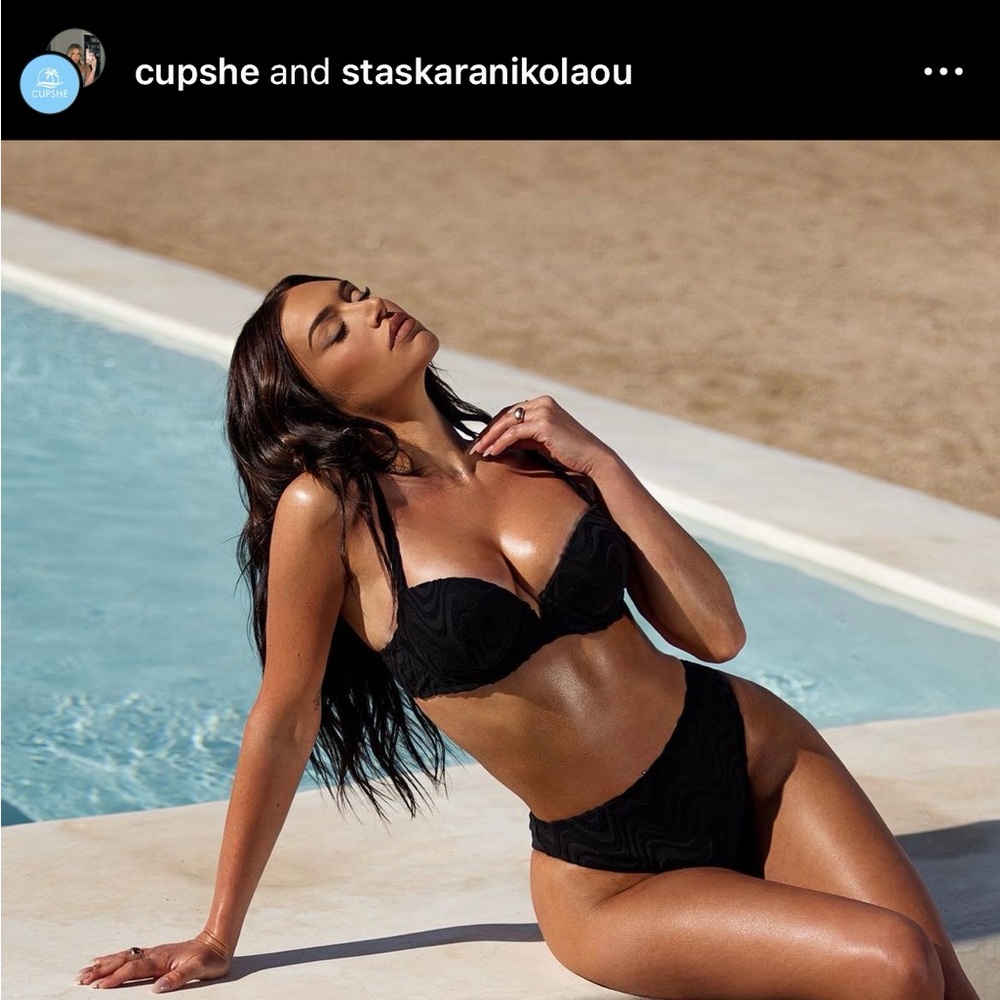 Cupshe Women’s swimsuit